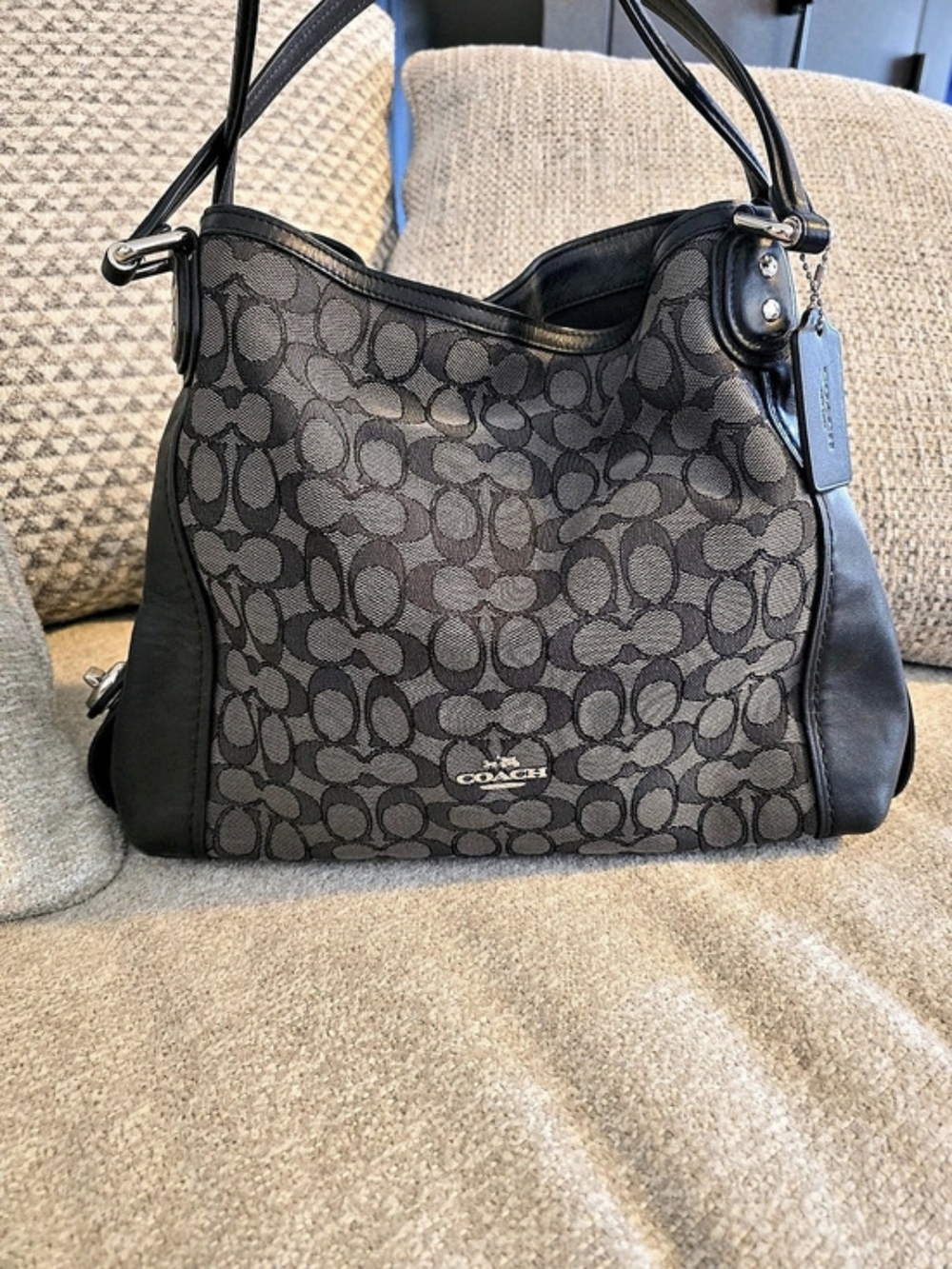 Coach K1732-SV/S3S Signature Shoulder Bag in Black & Grey
